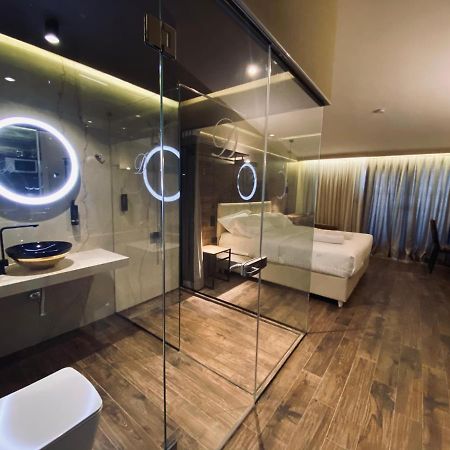 Deluxe Rooms In Blloku Area Tiran Dış mekan fotoğraf