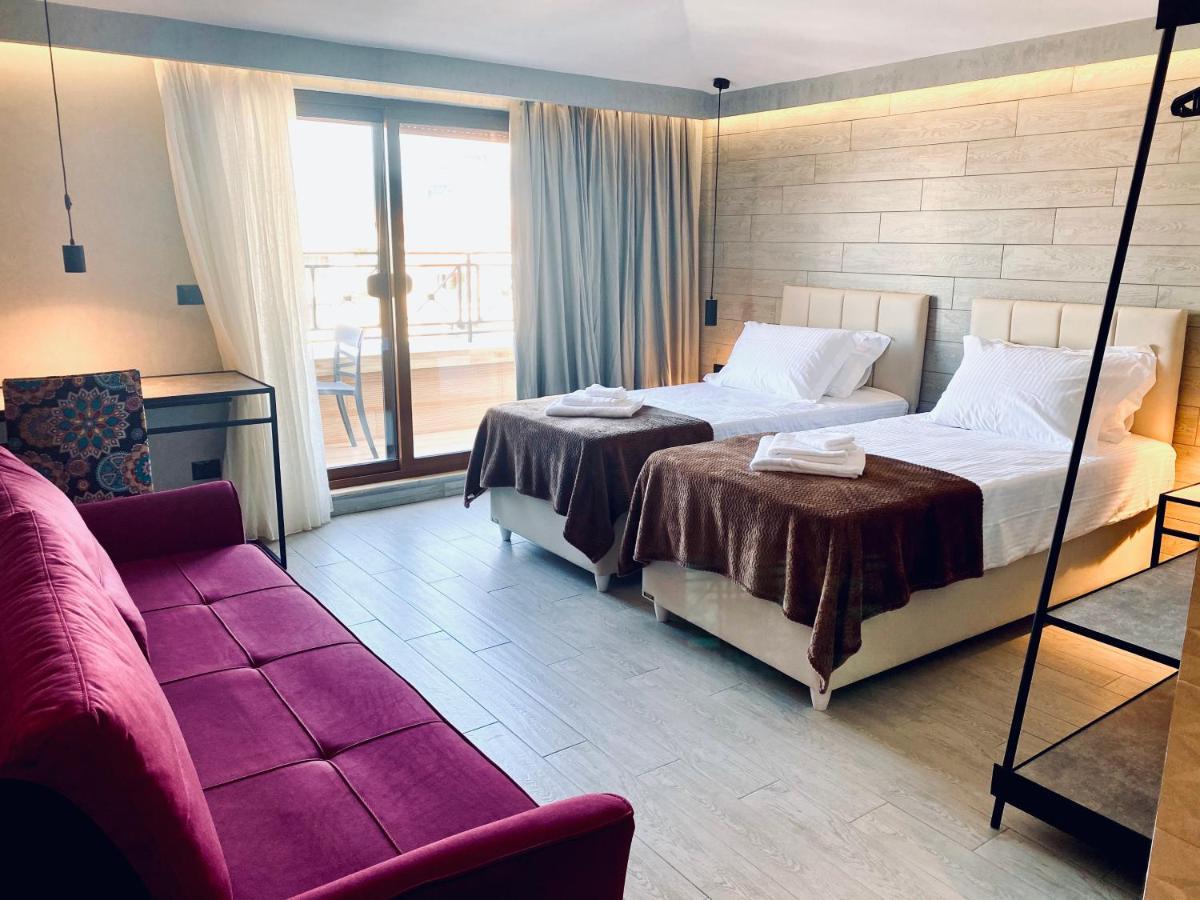 Deluxe Rooms In Blloku Area Tiran Dış mekan fotoğraf